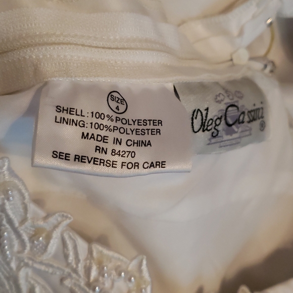 HOST PICK. Read Below. Oleg Cassini Cap Sleeve Wedding Gown Size 4 - Picture 15 of 15